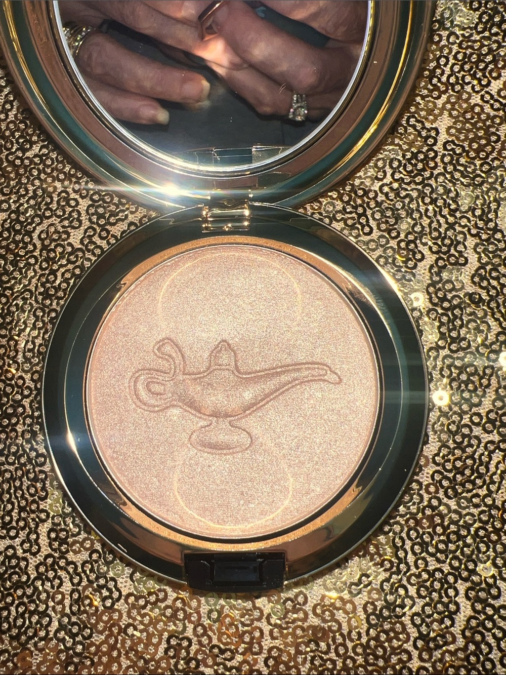 MAC Cosmetics Aladdin Collection in Always in one jump away